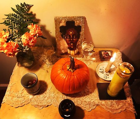 Oshun Prosperity Spell – Brookyn's Roots Goddess Oshun, Hoodoo Conjure Rootwork, Oshun Goddess, Yoruba Orishas, African Traditional Religions, Hoodoo Conjure, Prosperity Spell, African Mythology, Spiritual Bath