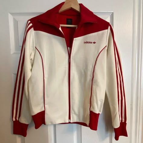 Adidas - Retro woman’s fitted red and cream coloured jacket. Size M/M. Vintage Adidas Jacket, Athletic Jacket, Kiss, Adidas, Wardrobe, Closet, Quick Saves