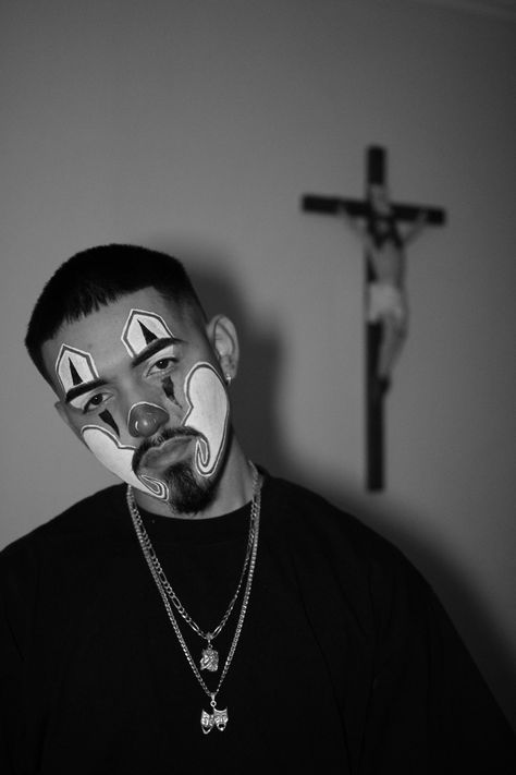 Los Yesterdays Clown, Men Clown Makeup Halloween, Cholo Clown Makeup Men, Chicano Clown Makeup Men, Clown Makeup Chicano, Halloween Face Paint Men, Ideas Disfraz Halloween Hombre, Men Clown Makeup, Cholo Clown Makeup