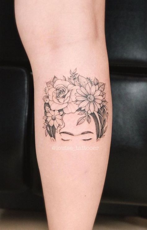 Frida Tattoo Design, Frida Inspired Tattoo, Small Frida Kahlo Tattoo, Frida Tattoo Minimalist, Frida Kahlo Drawing Simple, Latina Tattoos For Women, Frida Tattoo Ideas, Frida Kahlo Tattoo Ideas, Mexico Tattoo For Women