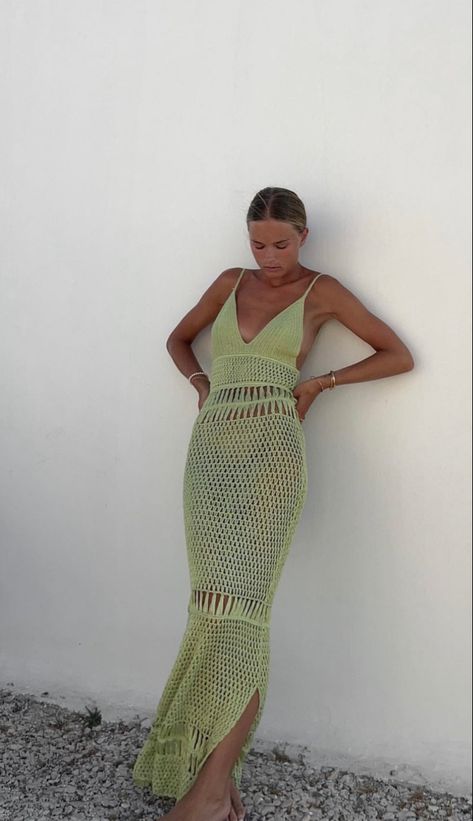 Crochet Gown Dress, Knit Dress Beach, Tulum Club Outfit, Tropical Vacation Dress, Green Crochet Outfit, Summer Party Outfit Dressy, Crochet Vacation Outfit, Crochet Dress Outfit Summer, Catamaran Outfit