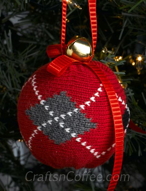 Upcycle old sweaters to make easy Christmas Ornaments Old Sweater Christmas Crafts, Christmas Ornament From Old Sweater, Christmas Ornaments From Old Sweaters, Sweater Christmas Crafts, Christmas Ornaments From Old Shirts, Ornaments From Old Clothes, Old Sweater Crafts, Sweater Crafts, Pretty Christmas Ornaments