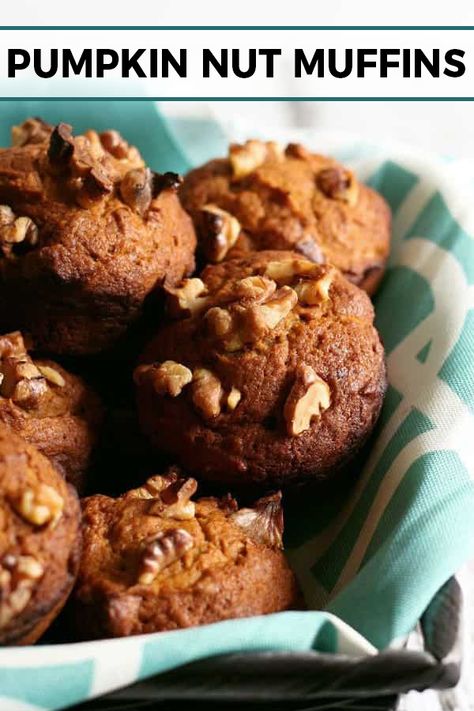 Pumpkin Walnut Muffins, Nut Muffins, Banana Nut Muffins, Amazing Breakfast, Pumpkin Recipe, Pumpkin Recipes Dessert, Fall Breakfast, Foodie Friends, Chopping Block