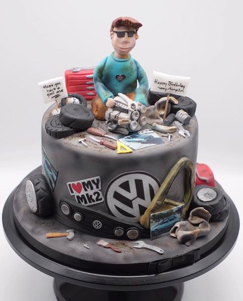 Vw Cakes For Men, Mechanic Cakes For Men, Car Themed Birthday Cake, Mechanics Birthday Cake, Vw Cake, Mechanic Cake, Birthday Cake For Boyfriend, Cake For Boyfriend, Cars Birthday Cake