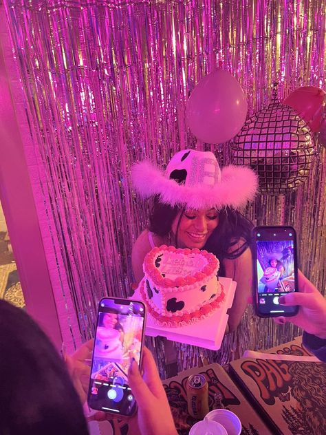 Pink Cowgirl Aesthetic Party, 18th Aesthetic, Cowgirl Disco Party, Disco Cowgirl Birthday, Pink Cowgirl Aesthetic, Disco Cowgirl Party, Western Disco, Cowgirl Party Decorations, Cowboy Party Decorations