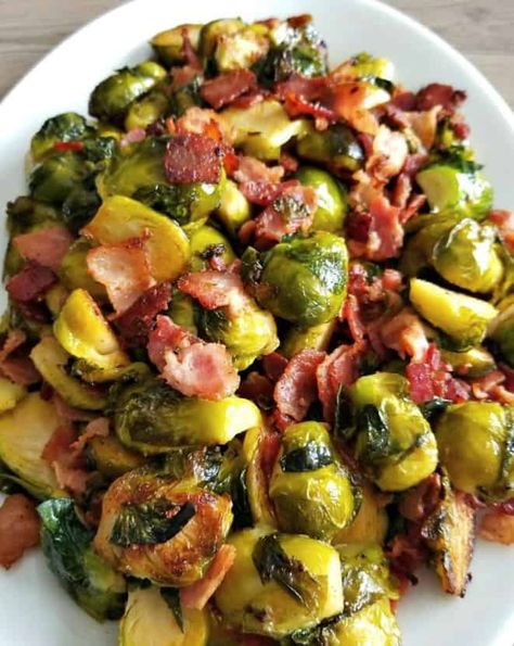 Frozen Brussel Sprouts, Maple Bacon Brussel Sprouts, Freezing Brussel Sprouts, Brussel Sprouts With Bacon, Bacon Brussels Sprouts, Bacon Brussel Sprouts, Sprouts With Bacon, Sprout Recipes, Brussels Sprouts Recipe