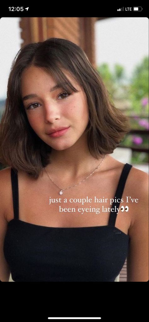 Short U Haircut, Short Hair With Curtain Bangs Curly, Straight Shirt Hair, Short Hair Above Shoulder Straight, Short Neck Length Haircut, Long Neck Haircut, Oval Short Haircut, Short Neck Length Hair, Short Brown Hairstyle Women