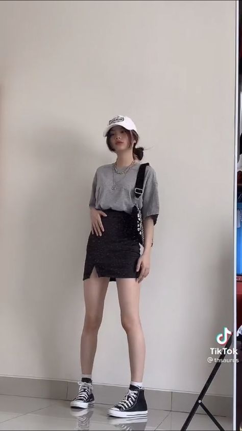 Korean Sneakers Outfit, Date Outfit With Sneakers, Highcut Converse Outfit Korean, Korean Daily Outfit, Korean Fashion Converse, Dress Over Jeans Korean, Converse Ootd, Simple Girl Outfits, Korean Girl Fashion Shorts