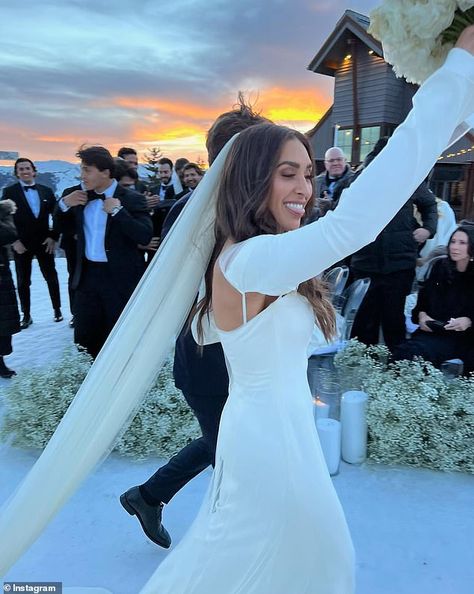 Aspen Winter Wedding, Winter Mountain Wedding, Aspen Mountain, Aspen Wedding, Real Estate Developer, Christie Brinkley, Farm Heroes, Pearl Harbor, Cloud 9