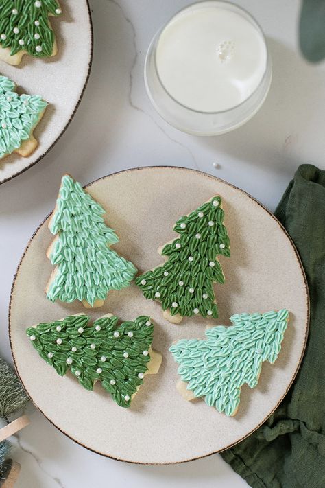 Easy Sugar Cookie Frosting, Christmas Tree Sugar Cookies, Tree Sugar Cookies, Royal Icing Christmas Cookies, Roll Out Sugar Cookies, Christmas Sugar Cookie Recipe, Italian Rainbow Cookies, Easy Buttercream Frosting, Holiday Sugar Cookies