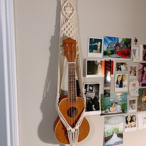 Macrame Ukulele Wall Hanging, Ukulele Wall Mount, Ukulele Wall Mount, Ukulele Wall Holder, Ukulele Stand, Boho Instrument Hanger - Etsy Polska Macrame Guitar Hanger Diy, Ukulele Wall Mount, Ukulele Stand, Diy Wall Hanging Crafts, Macrame Owl, Guitar Hanger, Wall Holder, Macrame Knots Pattern, Glass Bottle Diy