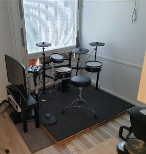 Small Music Studio, Drum Room Ideas, Drum Studio, Drums Studio, Drum Room, Small Apartment Design, Whiplash, Studio Ideas, Music Studio