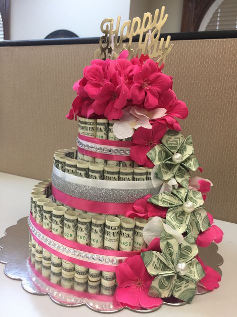 Real Money Cake, Pink Money Cake Birthday, Money Birthday Ideas, Money Cakes Birthday, Pink Money Cake, Money Cake Birthday, Money Cake Ideas, Money Gift Ideas Birthday, Birthday Cake Money