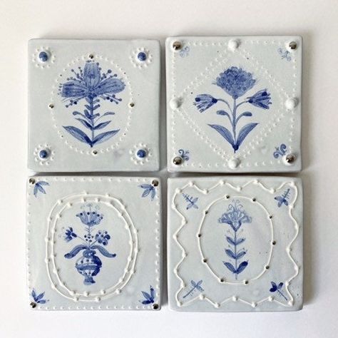 Home Made Ceramic Tiles, Hand Painted Tiles Kitchen, Diy Tiles, Pottery Tiles, Slip Decoration, Dutch Tiles, Painted Tiles, Hand Painted Tile, Studio Build