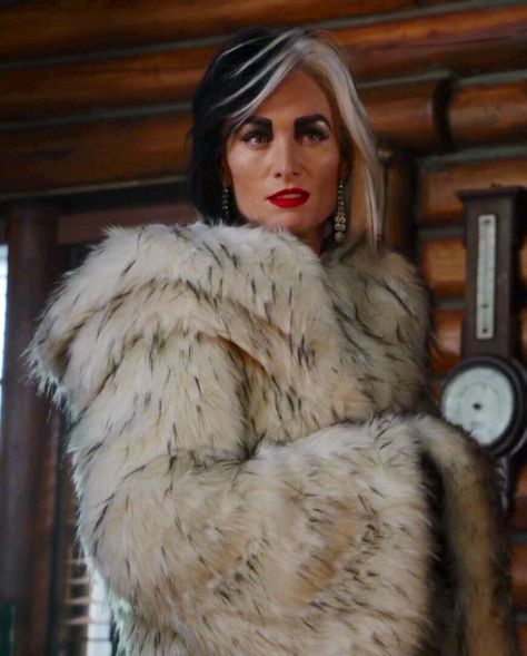 Cruella De Vil in Once Upon a Time 101 Dalmatians Costume, Dalmatian Costume, Future Costume, Cruella Deville, Female Villains, Fur Hood Coat, Fabulous Furs, Fur Parka, Cosplay Characters