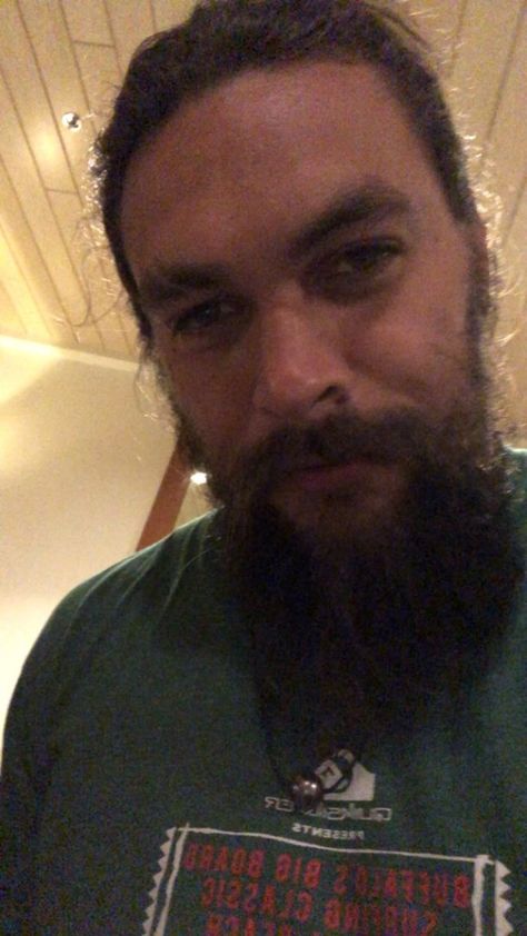 Jason Momoa Selfie Pictures, Jason Momoa Selfie 2023, Jason Momoa Video Call, Jason Momoa Selfie, Jason Momoa Hair, Apple Card, Jason Momoa Aquaman, Love My Husband Quotes, Airport Pictures