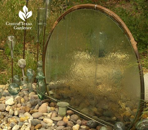 Spectacular DIY Water Feature Ideas That Will Transform Your Garden Recycled Table, Water Fountain Design, Diy Water Feature, Taman Air, Air Mancur, Taman Diy, Garden Water Fountains, Diy Fountain, Diy Garden Fountains