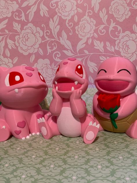 Super cute Pokémon for someone special in your life that love Pokémon Pokemon Valentines Wallpaper, Rose Bulbasaur, Valentine Pokemon, Retro Pokemon, Pokemon Valentine, Pokemon Decor, Halloween Skeleton Decorations, Pokemon Starters, 3d Printing Art