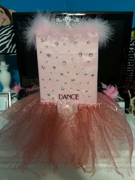 Dance themed Valentine box ♡ Cheerleader Valentine Box Ideas, Ballet Valentines Boxes, Dance Valentine Box Ideas, Dance Valentines, Valentines Box Ideas, Valentine's Boxes, Valentines Card Holder, Girls Valentines Boxes, Valentine Boxes For School