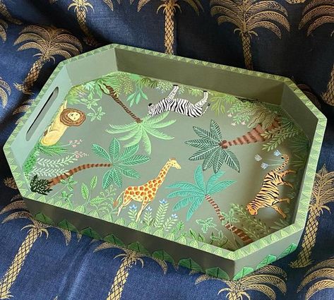 Felicity Buchanan Designs on Instagram: "🌴Palm Paradise and 🦞Pink Lobster. One-of-kind, hand-painted, wooden, hexagonal trays. These take SO many hours to paint, but I absolutely love painting them! I don’t take commissions for the trays and there will only ever be one exactly like it!(30.5cm x 40.5cm) #felicitybuchanandesigns #handpainted #handpaintedtray #christmasiscoming #christmaspresents #christmaspresentideas #lobster #palm" Wooden Tray Painting Ideas, Hand Painted Trays, Wood Things, Painted Trays, Paint Tray, Small Tray, Wood Ideas, Jungle Theme, Auction Items