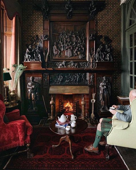 Braemar Scotland, The Fife Arms, Fife Arms, Old Money House, Santorini Oia, Victorian Fireplace, Victorian Interiors, Fireplace Design, Beautiful Architecture