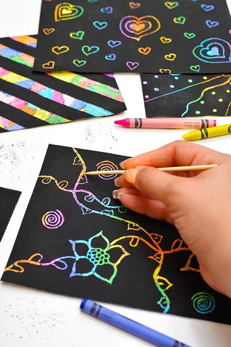 This DIY scratch art is SO COOL! It's such a fun and creative craft that both kids and adults will love. It's so easy to make your own scratch art paper, and all you need are simple supplies like crayons, dish soap, and black paint! It's a great kids craft, fun for summer camp, sleepovers, or anytime. Diy Scratch Art, Expensive Art Supplies, Paper Card Design, Scratch Paper Art, Camping Crafts For Kids, Art Program, Bubble Painting, Vbs 2024, Scratch Paper