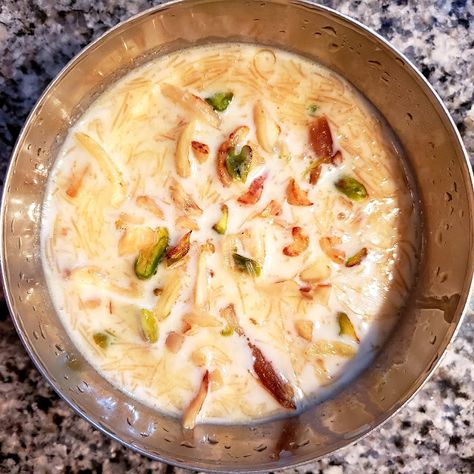 Sheer Khurma, Kurma Recipe, Indian Dessert Recipes, Ramadan Recipes, Architecture Sketch, Food Snapchat, Indian Food, No Bake Desserts, 1 Cup