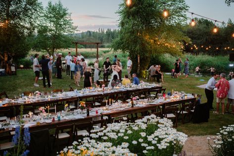 Backyard Style Wedding, Field Wedding Reception, House Backyard Wedding, Outdoor Casual Wedding, French Chateau Wedding, Wedding Backyard Reception, Table Arrangements Wedding, Backyard Reception, Cottage Wedding