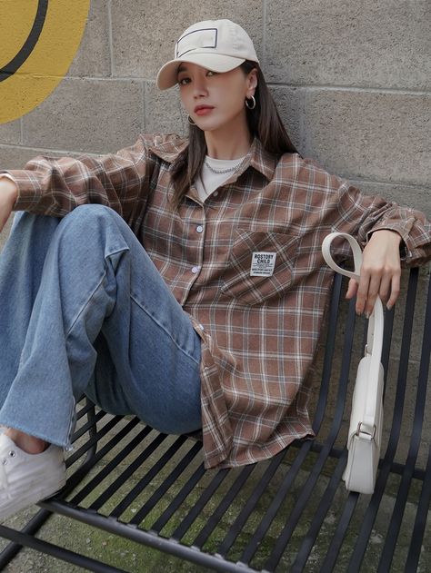 Check T Shirt For Women, Women Checked Shirt Outfit, Brown Checkered Shirt Outfit, Brown Flannel Shirt Outfit, Brown Plaid Shirt Outfit, Plaid Shirts Women Outfit, Flannel Shirt Aesthetic, Flannel Shirt Outfit Casual, Checked Shirt Outfit Women