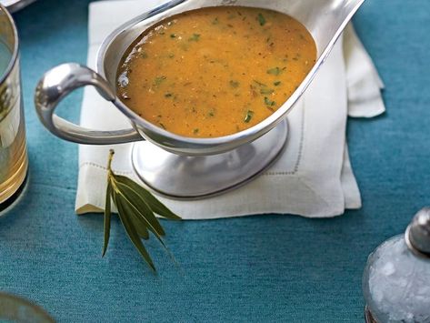 Ultimate Make-Ahead Gravy Recipe | Thanksgiving in the South wouldn’t be the same without a helping of delicious gravy on the table (in a china gravy boat, of course), and this one-pot, 30-minute recipe is the easiest way to get it there. Make Ahead Gravy, Best Christmas Dinner Recipes, Thicken Gravy, Homemade Turkey Gravy, Christmas Dinner Recipes, Thanksgiving Gravy, Southern Thanksgiving, Friendsgiving Food, Homemade Gravy