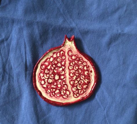 Clay Pomegranate, Clay Dish, Pomegranate Jewelry, Sculpture Clay, Jewelry Dish, Dry Clay, Air Dry Clay, Pomegranate, Air Dry