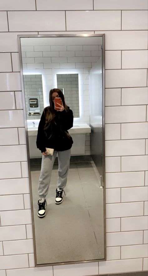 Air Jordan Fits Women, Jordan 1 Outfit Women Black And White, Black White Air Jordan 1 Outfit, Women’s Air Jordan 1, Jordan 1 Inspo Outfit, Jordans Mid Outfit, Jordan Shoes Outfits Women Style, Grey And White Jordan 1 Outfit Women, Air Jordan 1 Black And White Outfit