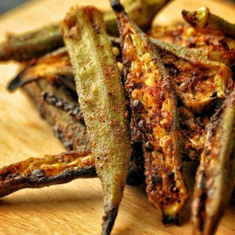 Roasted Okra Air Fryer, Air Fryer Okra, Okra Chips, Punjabi Recipes, Roasted Okra, Okra Recipes, Food Post, Air Fry Recipes, Chips Recipe