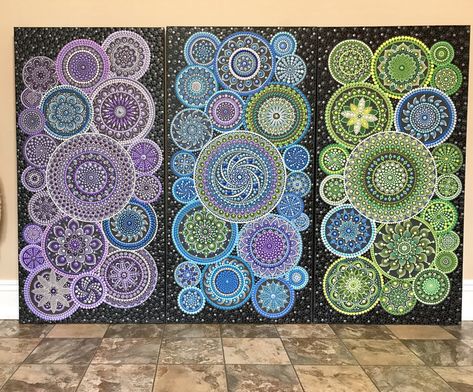 Painted Toy Boxes, Artistic Doodles, Mat Painting, Dot Mandala Art, Mandala Crafts, Mandala Rock Art, Mandala Canvas, Mandala Rocks, Bath Time Fun