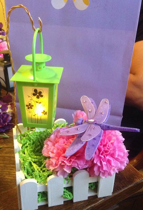 Dragonfly themed baby shower centerpieces created by Mother-In-Law for her daughter too cute!!!! Dragonfly Centerpieces, Dragonfly Baby Shower Ideas, Ladybug Baby Shower Theme, Ladybug Baby Shower, Ladybug Baby, Fortnite Birthday, Summer Baby Shower, Shower Centerpieces, Baby Shower Centerpieces