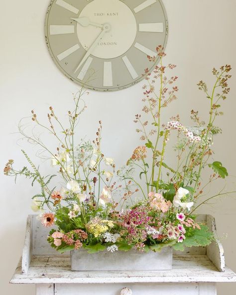 Garden Style Table Arrangement, Wild Flower Altar Arrangement, Cottage Core Floral Arrangements, Whole Foods Wedding Flowers, Large Wildflower Arrangements, Meadow Box Wedding, Wildflower Floor Arrangement, Meadow Floral Arrangement, Flower Candle Centerpiece