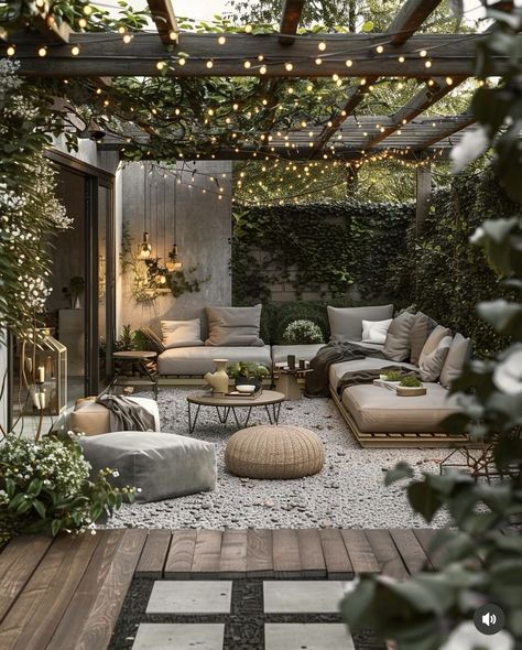 Room Terrace Balconies, Pergola Area Ideas, Balkon Design Ideas, Cheap Platter Ideas, Large Terrace Ideas, Rectangular Garden Ideas, Large Balcony Ideas Terraces, Very Small Garden Ideas Simple, Outdoor Terrace Ideas