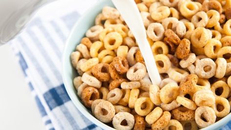 Good For Diabetics, Wheat Chex, Types Of Cereal, Best Cereal, Honey Nut Cheerios, Whole Grain Cereals, Oat Cereal, Chex Cereal, Cold Cereal