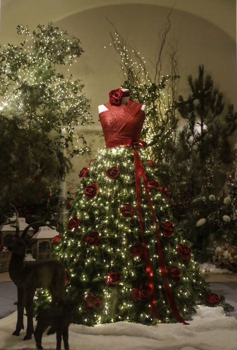 Christmas Tree Dress Mannequin, Christmas Tree Dress Form, Tree Lady, Dress Form Christmas Tree, Dress Mannequin, Mannequin Christmas Tree, Children's Library, Christmas Tree Dress, Christmas Window Display