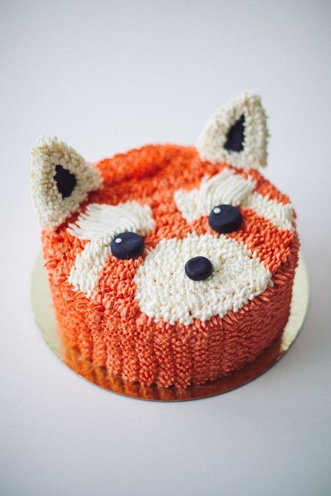 Red Panda Cake, Panda Cake, Neotraditional Tattoo, Panda Birthday, Zoo Birthday, Panda Party, Red Cake, Red Pandas, Birthday Cakes For Women