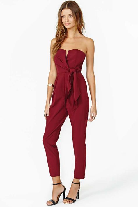 dear gorgeous holiday party jumpsuit ... i love you. Sasha Jumpsuit - Wine #nastygal Jumpsuit Formal Wedding, Jumpsuit Outfit Casual, Maroon Jumpsuits, Unique Womens Fashion, Outfits Dressy, Christmas Outfits Women, Wedding Jumpsuit, Jumpsuit Dressy, Jumpsuit Outfit