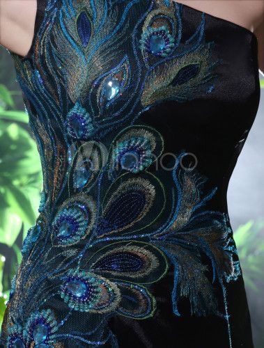 Peacock Clothing, Satin Applique, Bordados Tambour, Evening Dress Wedding, Peacock Jewelry, Mode Kimono, Peacock Dress, Peacock Wedding, Dress Wedding Guest