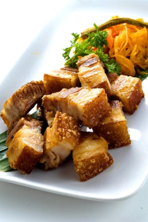 Lechon Kawali Lechon Paksiw Recipe, Filipino Delicacies, Lechon Kawali, Chicken Chowder, Food Deserts, Pinoy Foods, Cantonese Food, Chowder Soup, Taiwanese Food