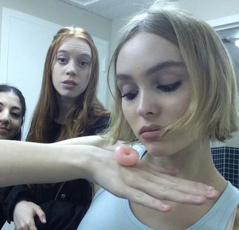 Rosé Short Hair, Grown Out Pixie, Beauty Games, Lily Rose Depp, Hair Reference, Lily Rose, Dream Hair, Just Girl Things, Beauty Inspiration