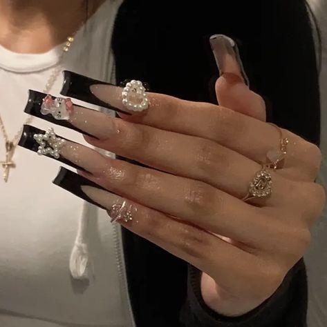 Pink black hello kitty xxl square nails king French tip cute pretty baddie Latina inspo Black Nail Sets, Stone Nails, Punk Nails, Grunge Nails, Girly Acrylic Nails, Classy Acrylic Nails, Short Square Acrylic Nails, Long Acrylic Nails Coffin, Nails Only