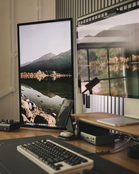 Clean setup by @nvzion || All product links are in bio 🏷 || Tag or Send us to be uploaded - Follow @itsworkflow - #setups #m1mac #setupinformation #macsetup #setup #workflow #isetups #itsworkflow #desksetup #officevibes #workspace #workspaceinspo #deskdecor #setupwars #plannersetup #dreamdesk #designerdesk #smarthome #homekit #WorkFromHome #wfhsetup #minimalsetup Work From Home Setup Aesthetic, Photographer Desk Setup, Vertical Monitor Setup, Pc Battlestation, Photographers Desk, Coding Setup, Dark Academia Office, Clean Setup, Setup Pc