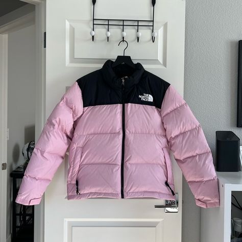 Women’s 1996 Retro Nuptse Jacket, Cameo Pink The Nord Face, Tnf Jacket, Pink North Face Jacket, Doudoune The North Face, Pink Winter Coat, The North Face Puffer Jacket, 1996 Retro Nuptse Jacket, Pink North Face, Pink Puffer Jacket