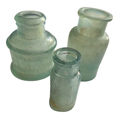 Antique Late 19th Century green glass bottles Antique Apothecary Jars, Glass Soda Bottles, Sea Glass Bottles, Thick Lips, Vintage Soda Bottles, Vintage Soda, Bottle Collection, Blue Glass Bottles, Antique Glass Bottles