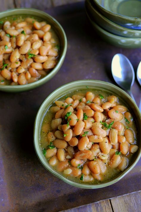 Peruvian Beans Crockpot, Mexican White Beans Recipe, Canary Beans Recipe, Peruvian White Beans Recipe, Peruano Beans Recipes, Mayocoba Beans Recipes, Peruvian Beans Recipe, Southwest Meals, Canary Beans