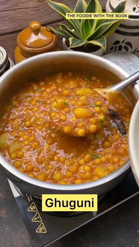 Street Food in 2022 | Breakfast recipes indian, Vegetarian snacks recipes, Indian food recipes vegetarian Ghoogni Recipe, Chana Dal Recipes, Ghugni Recipe, Sabji Vegetarian, Healthy Indian Recipes, Breakfast Recipes Indian, Vegetarian Fast Food, Tastemade Recipes, Chaat Recipe